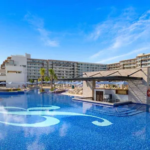 Hotel Royalton Splash Riviera Cancun, An Autograph Collection