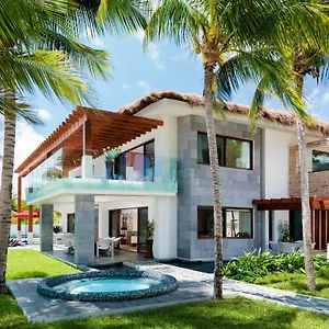 Azul Esmeralda Puerto Morelos